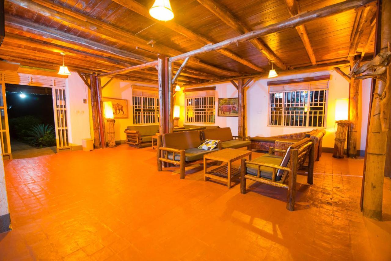 Engiri Game Lodge And Campsite Katunguru Extérieur photo