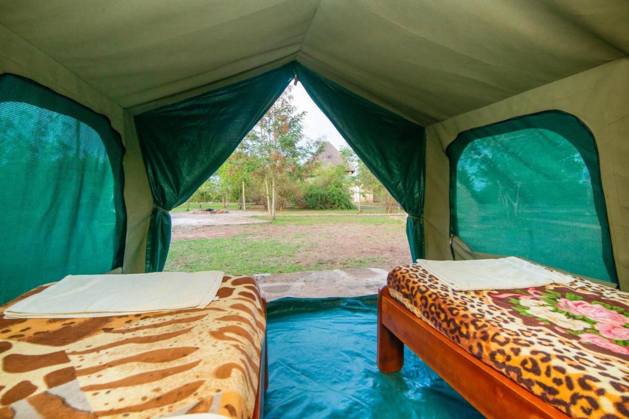 Engiri Game Lodge And Campsite Katunguru Extérieur photo
