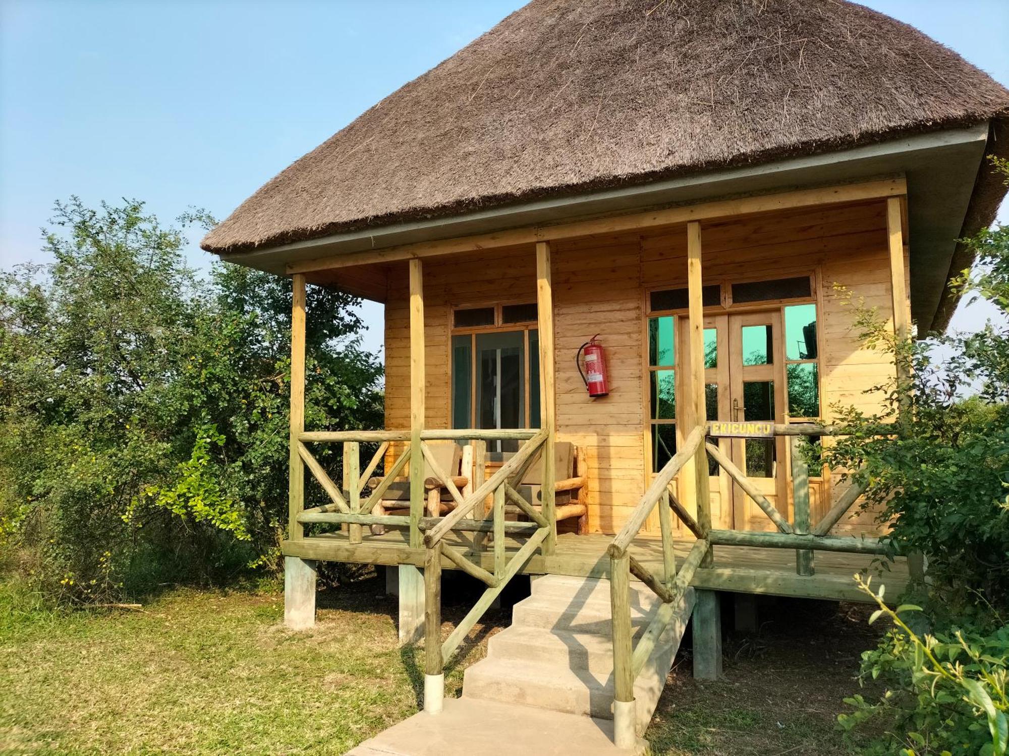 Engiri Game Lodge And Campsite Katunguru Extérieur photo